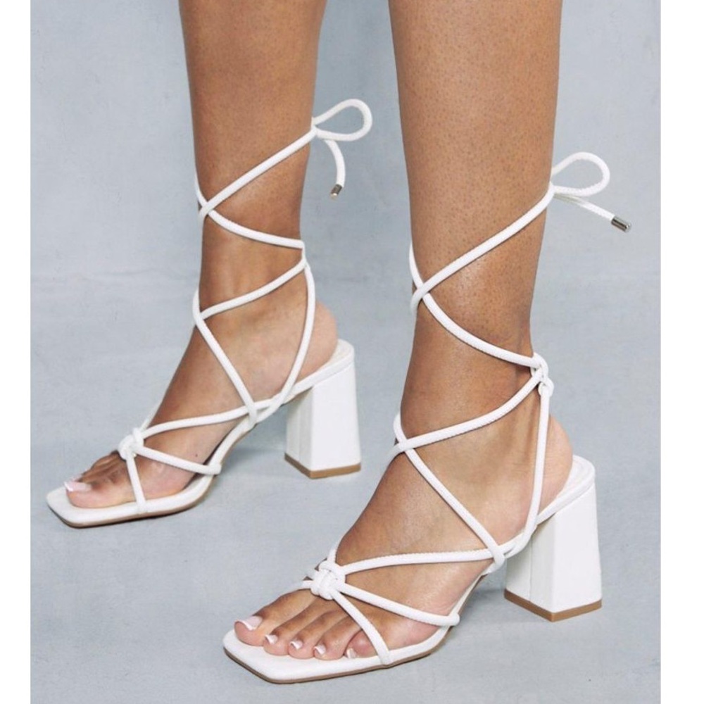 Strap white sandal heels
Size 8